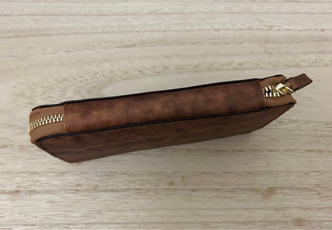 4本挿　ラウンドジップペンケース　ヌメ革　本革　バハギア　似