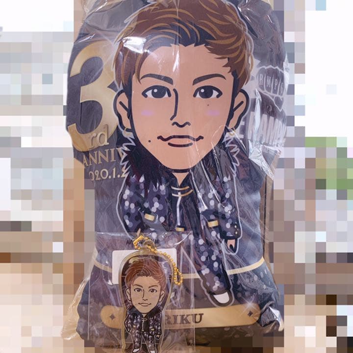 RIKU アニバクッション　レア