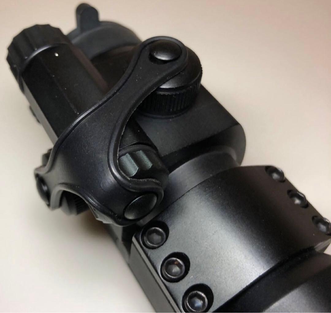 G&P製 30mm ドットサイト レッド/グリーン切り替え式 ローマウント付き