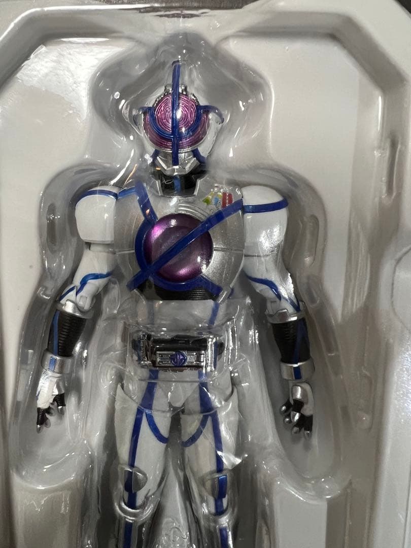 レ*ン様 S.H.Figuarts 真骨彫　仮面ライダーサイガ