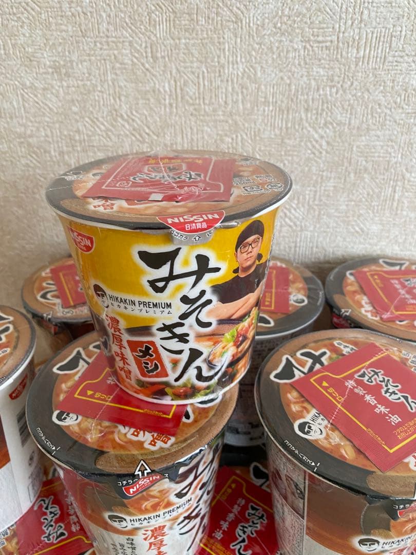 みそきん　カップラーメン