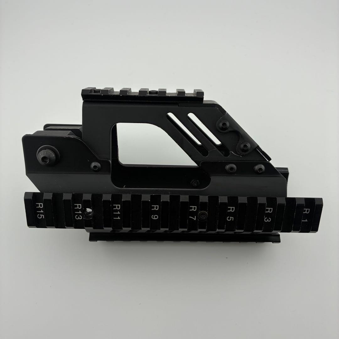 絶版品　LayLax P90用ハンドガード　AK47用マウントベース　東京マルイ