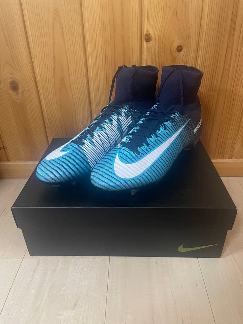 Nikeマーキュリアル　28センチ