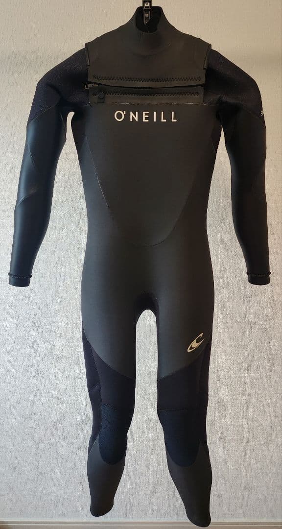 ヨ*ン様 O'NEILL　セミドライスーツ 5×3㍉　美品