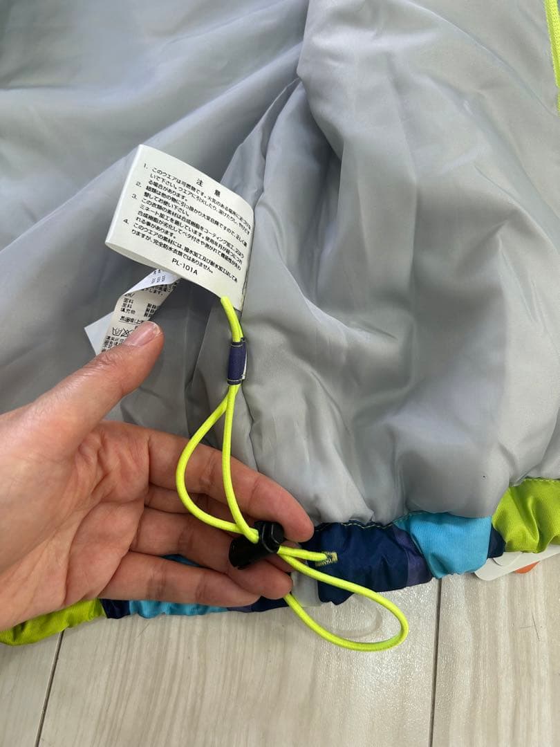 オンヨネ/RESEEDAの子ども用スキーウェア 幾何学模様