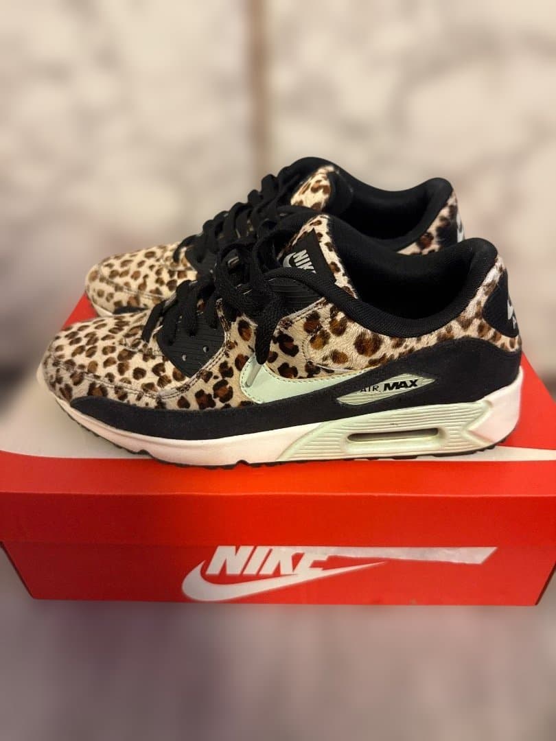 Nike Air Max レオパード柄 シューズ