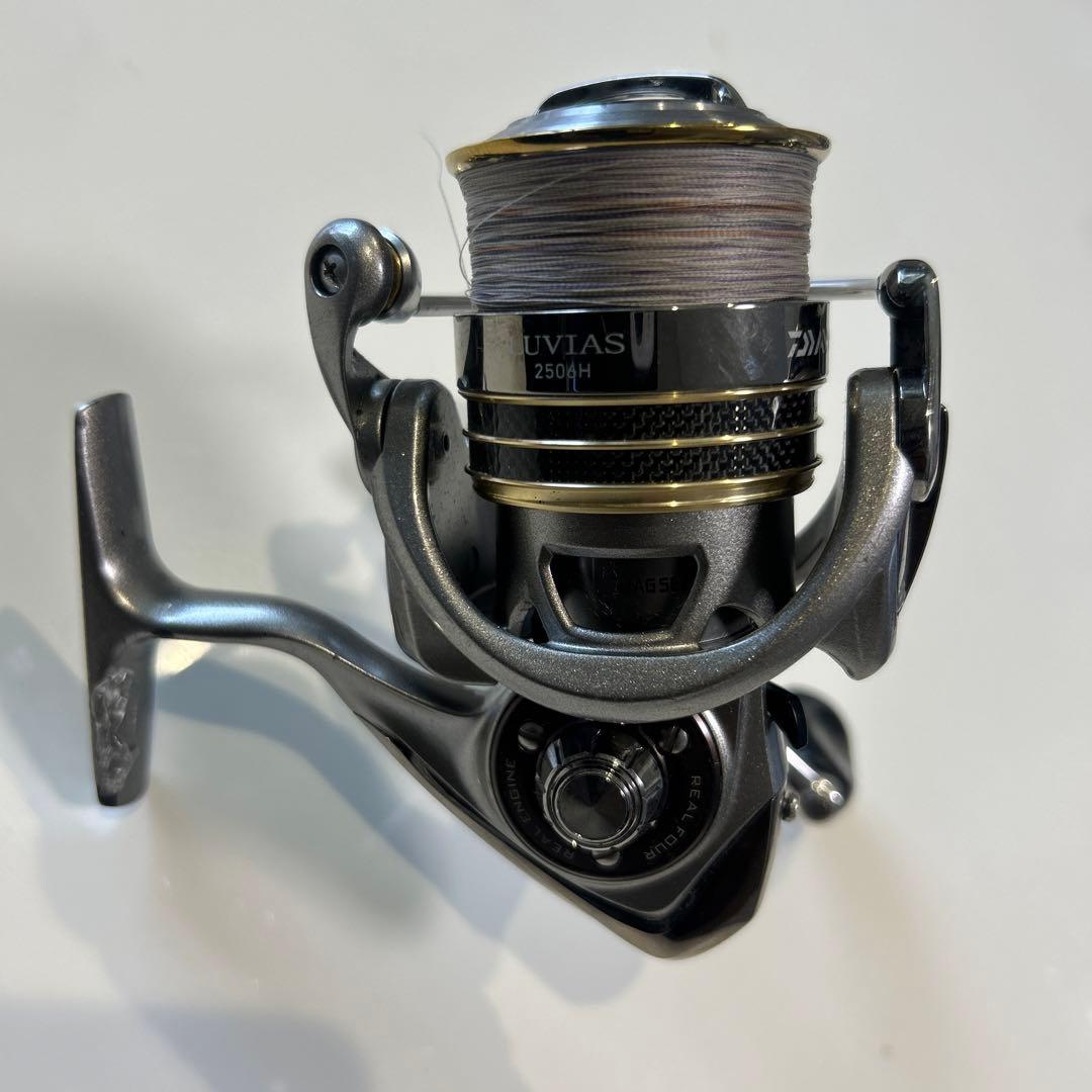 LUVIAS 2506H スピニングリール
