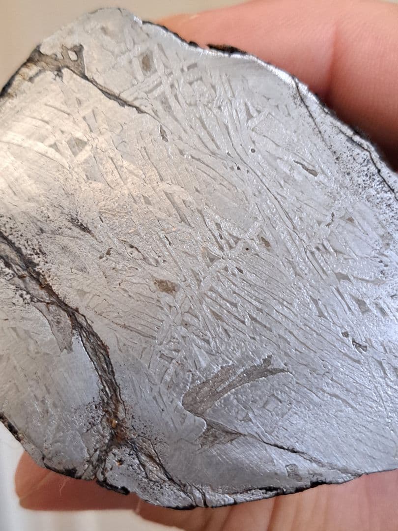 【金運】アルタイ隕石　大型隕石 鉄隕石　外皮付き隕石　原石　重さ887ｇ