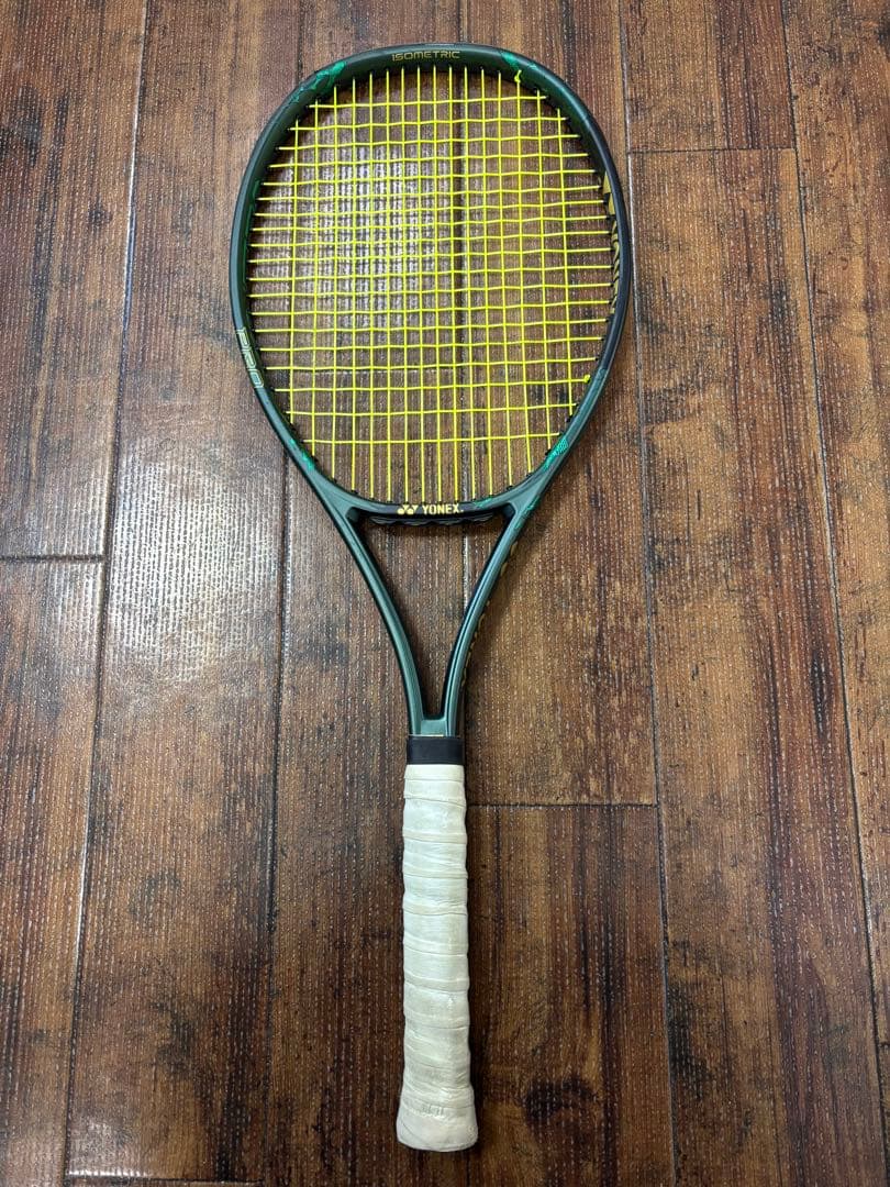 YONEX VCORE PRO JP 97 テニスラケット300g G2