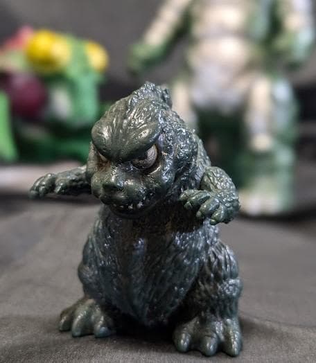 ミニラ（ブルマァク復刻）＆カマキラス（マルサン）ソフビフィギュア２体セット＋１