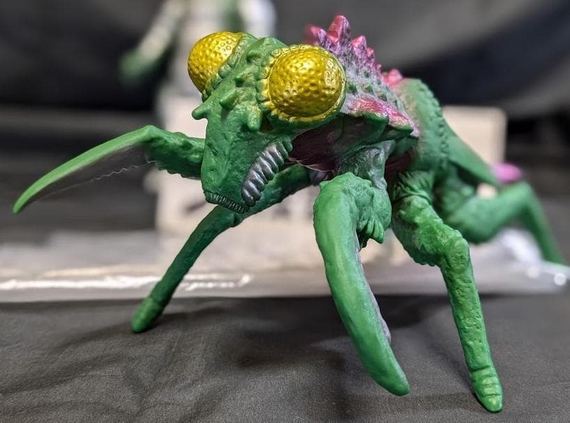 ミニラ（ブルマァク復刻）＆カマキラス（マルサン）ソフビフィギュア２体セット＋１