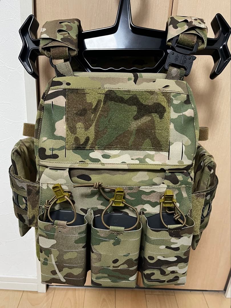 新品　FCPC V5 タイプ　プレキャリ　マルチカム　バックパネル