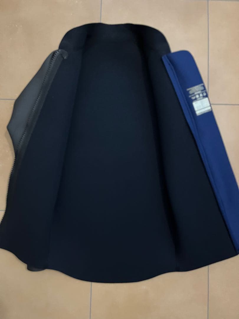 AXXE CLASSIC フロントジップ ロングスリーブタッパー ラバーLサイズ