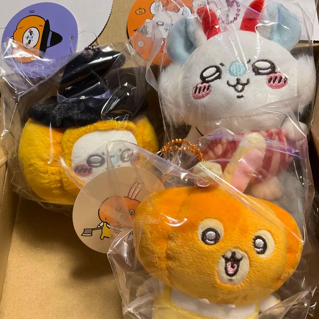 ちいかわ 仮装たのしい～！マスコット　カボチャなうさぎ　モモンガ　ハロウィン3点