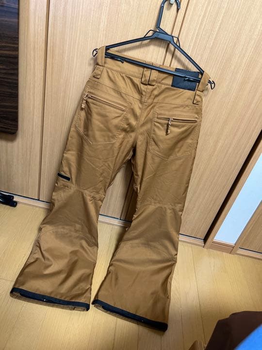 SCAPE  エスケープ　スノーボードウエア　M