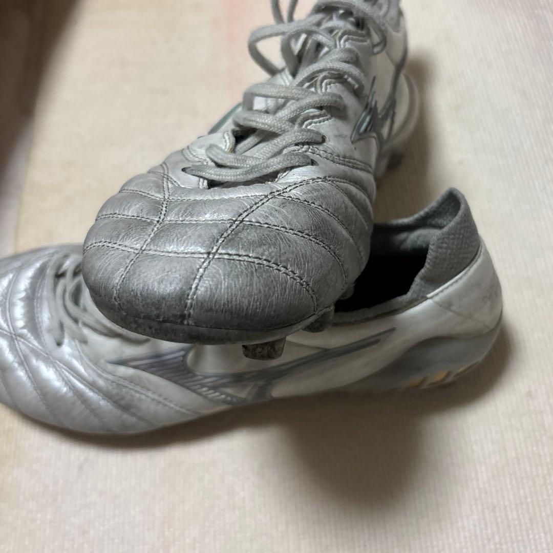 サッカースパイク モレリア　モレリアネオ　シャイニングカラー　HG ミズノ