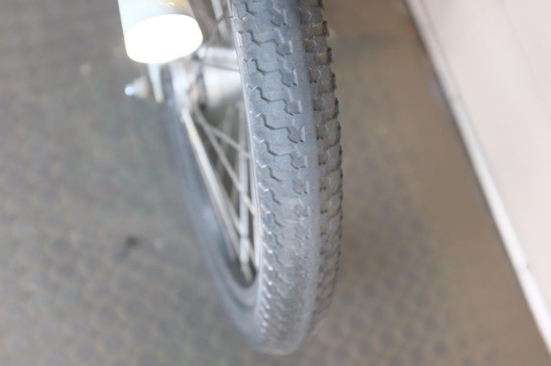 BS 　Bikke　20インチ　3段　13.2Ah（5点灯）充電器あり