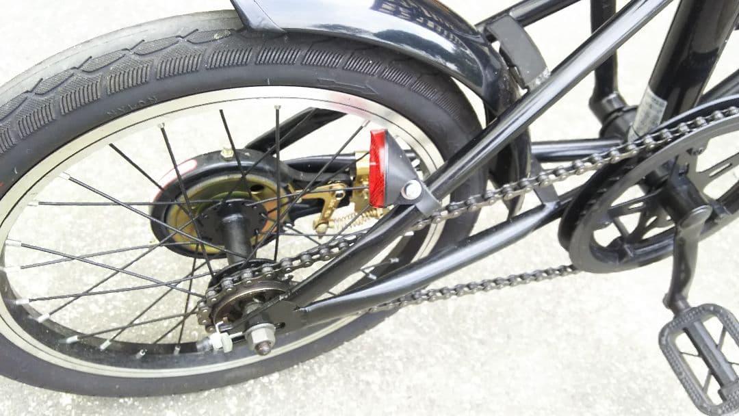 折りたたみ自転車　16インチ　ノーパンクタイヤ　ミニベロ　本体のみ