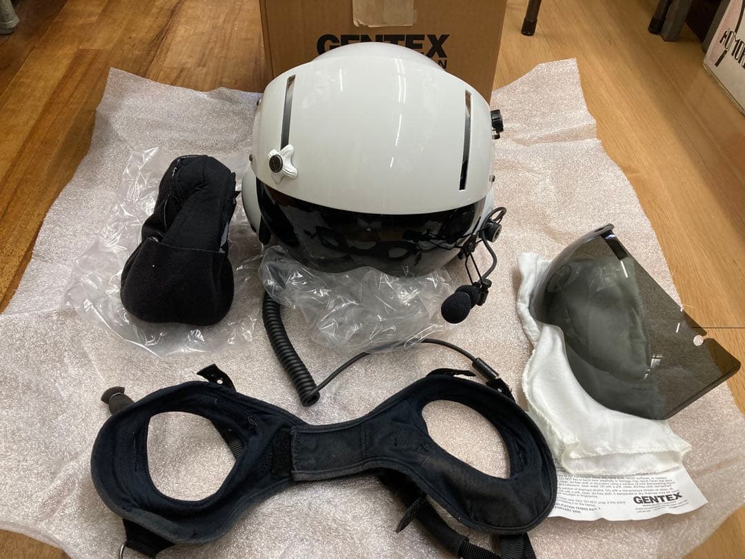 Gentex社製　ヘリコプター用航空ヘルメット ホワイト