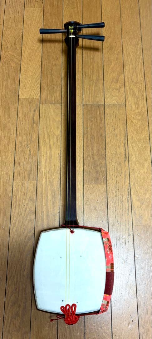 三味線本体 ハードケース付き（布袋付き） 破れなし