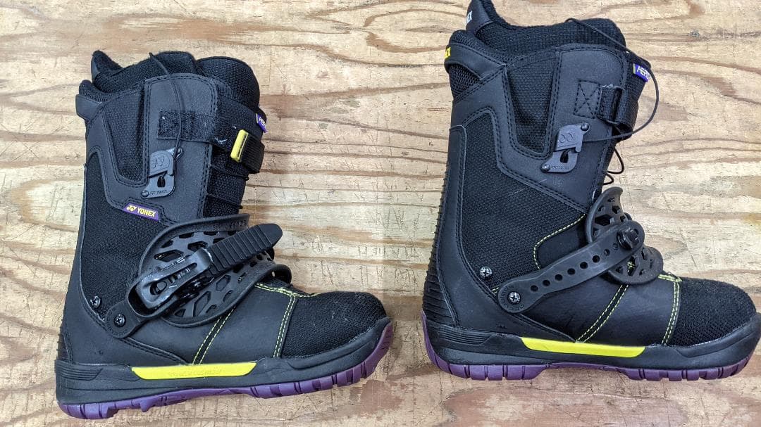 スノーボード 24.5 YONEX AERIO AB BOOTS