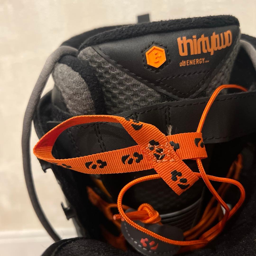 THIRTYTWO ブーツ US9.0 26.0〜27.0スノボ