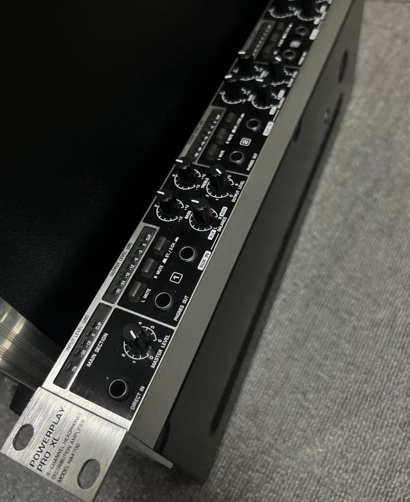 ベリンガー HA4700, SX3040, 3U ラックケース