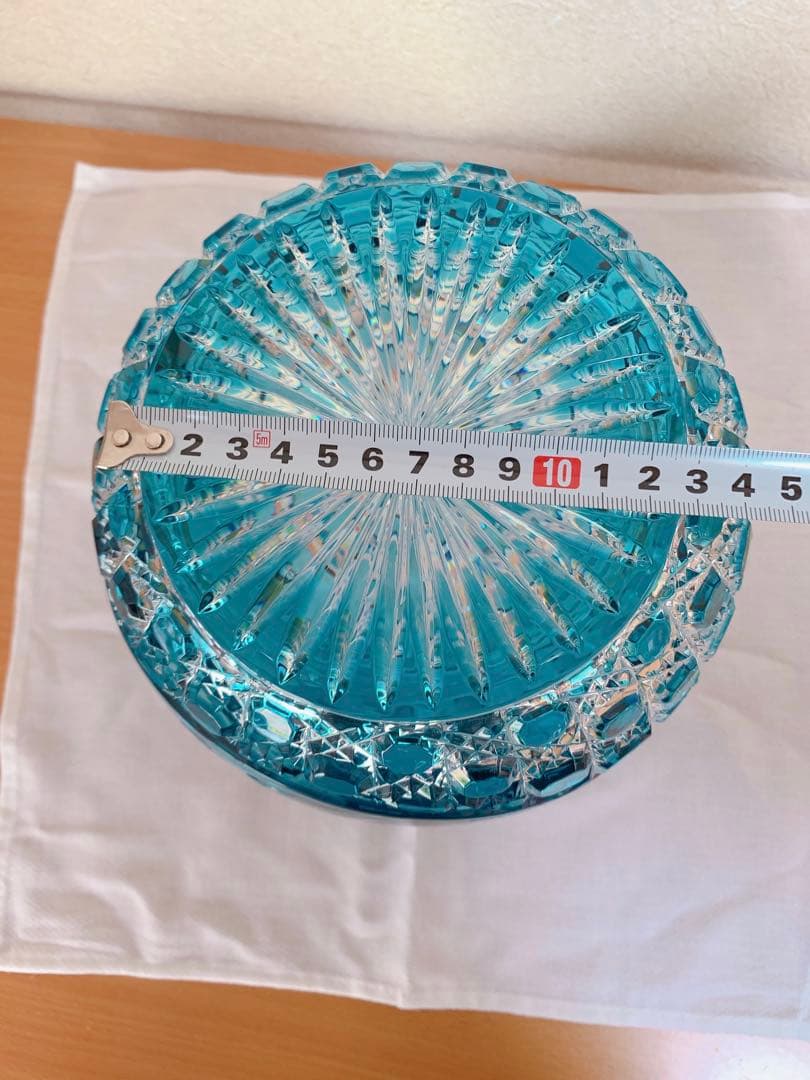 【新品未使用】マイセンクリスタル社　色被せ花瓶「ハチドリ」