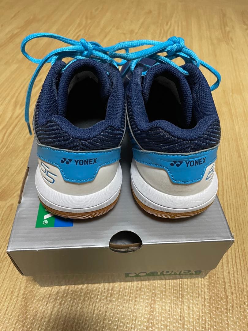 YONEX バドミントンシューズ パワークッション６５zワイド２４cm
