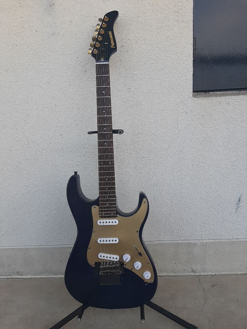 最終値下げ加熱処理ＡＩＹ再生フェルナンデスストラトタイプ3SノイズレスPUメタ紺