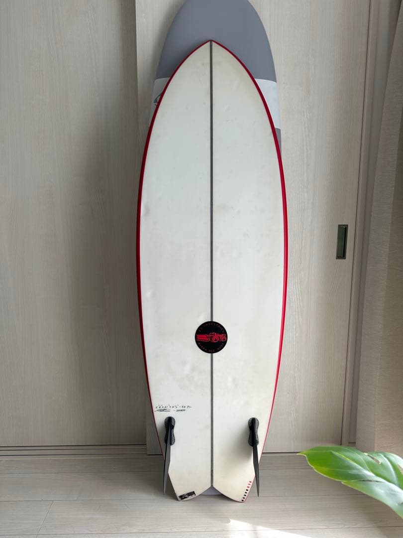JSサーフボード　レッドバロン