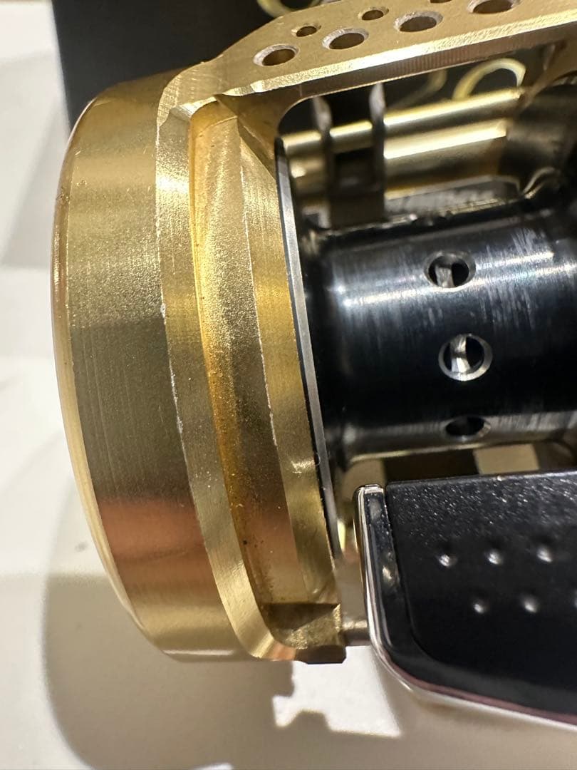 SHIMANO 14CALCUTTA CONQUEST 200 ベイトリール