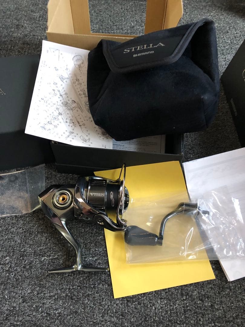 ステラ C2500S スピニングリール