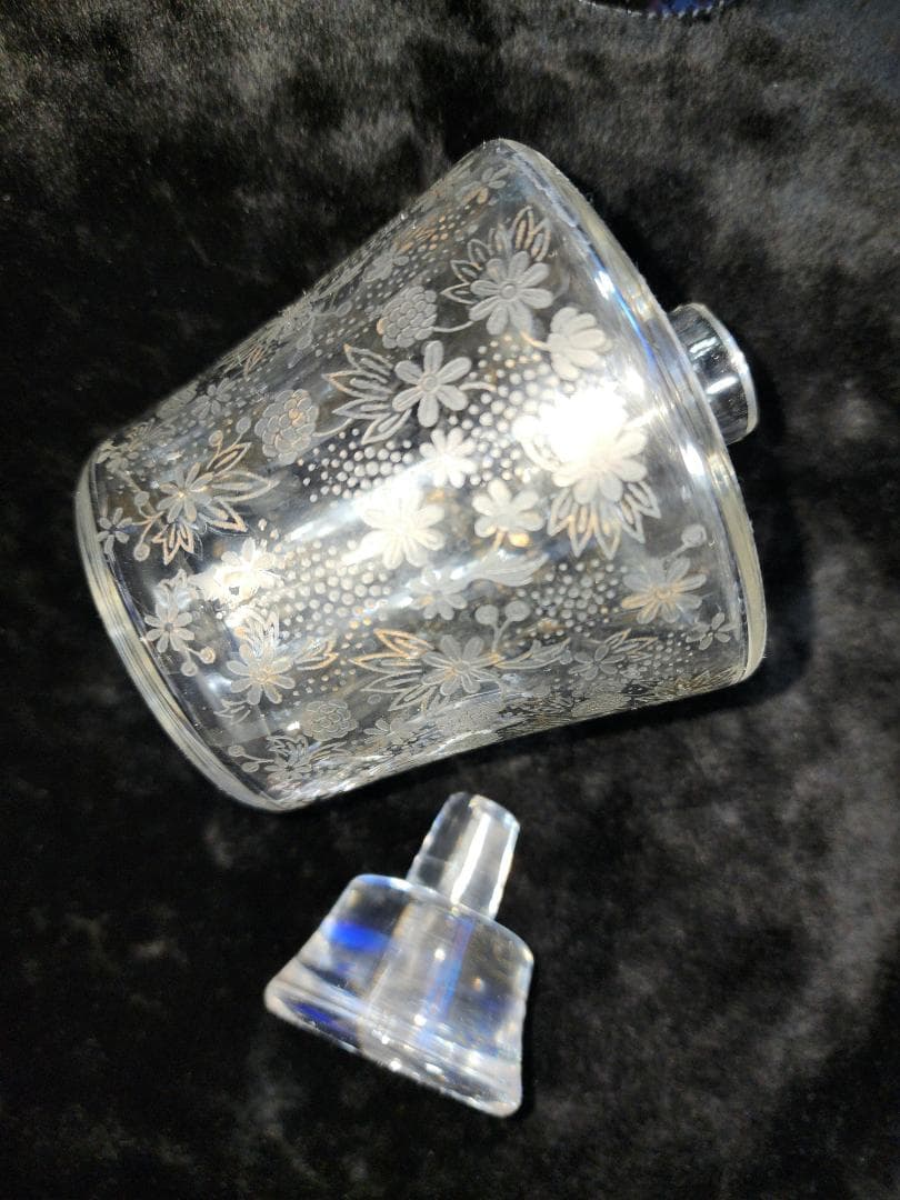 希少!オールドバカラエリザベート花柄エッチングガラス容器 蓋付き