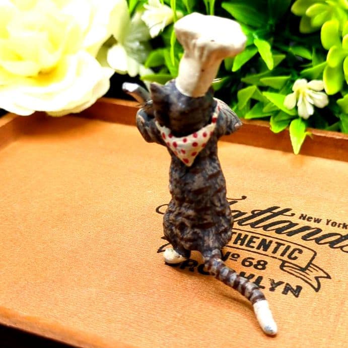 ヴィエナブロンズ コールドペイント 擬人化した猫 コック 調理師