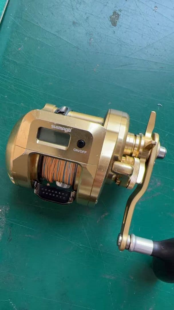 CONQUEST 両軸リール ゴールド