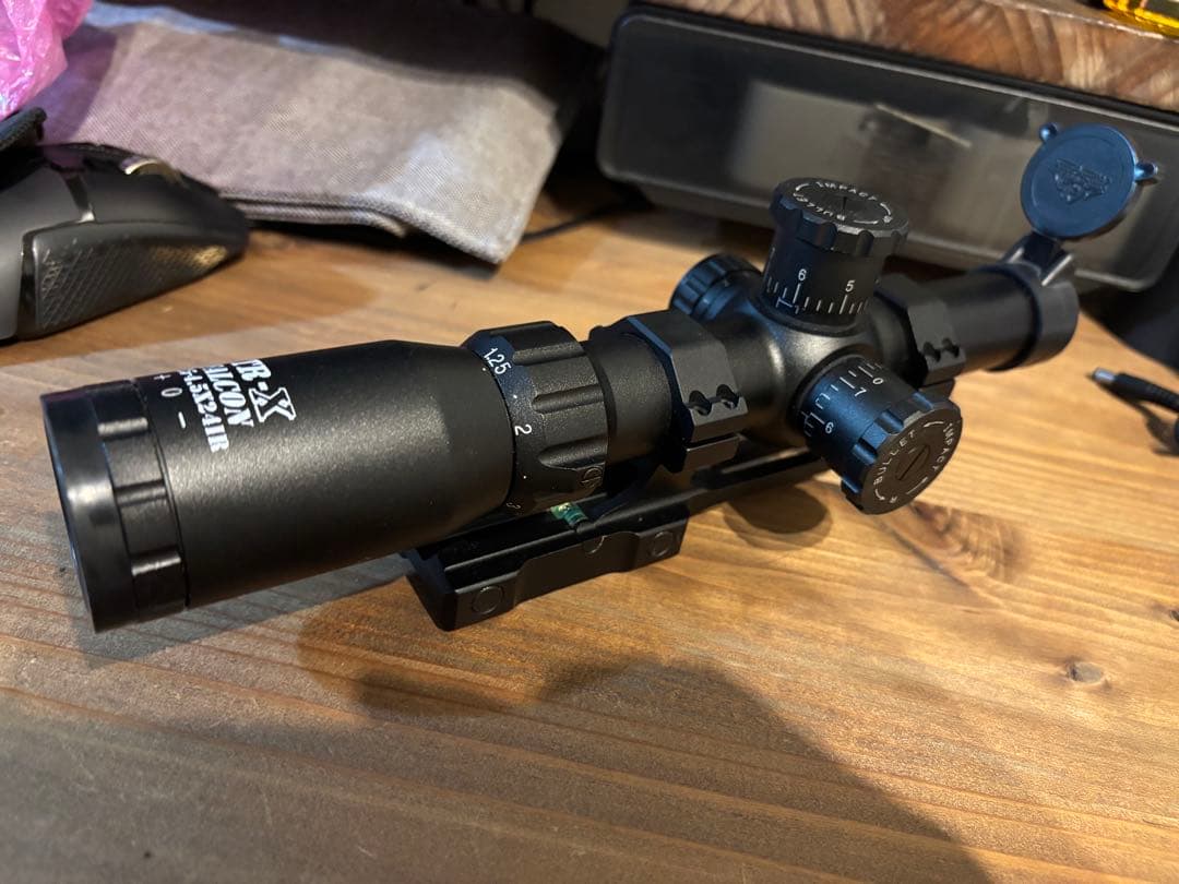 即購入可 Sightron TR-X Falcon 1.25-4.5x24IR