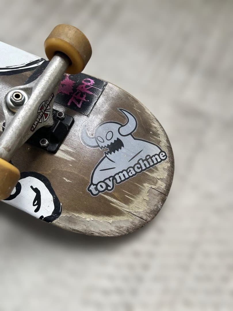 Thrasher & Toy Machine スケートボード