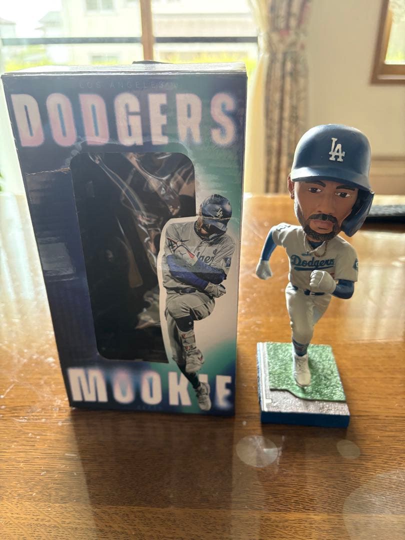 ムーキー・ベッツ ボブルヘッド ドジャース 5月13日 限定配布