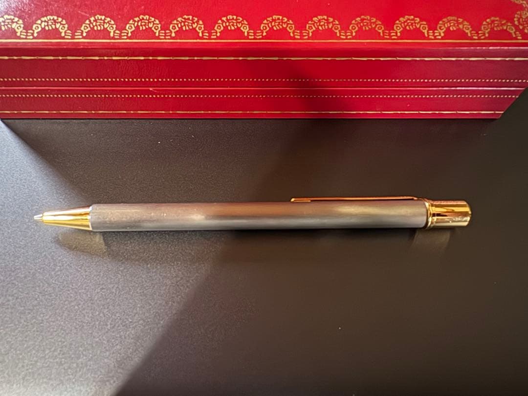 Cartier メタルボールペン グレー 専用ケース付き