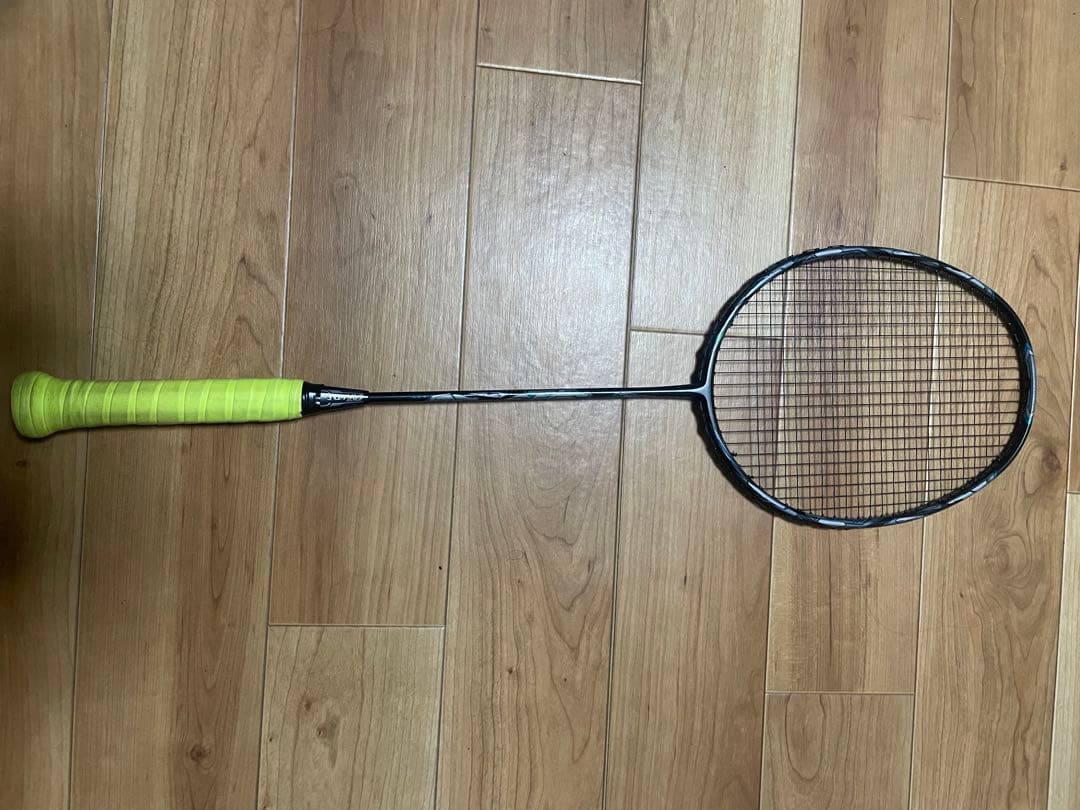 バドミントンラケット　ゴーセン