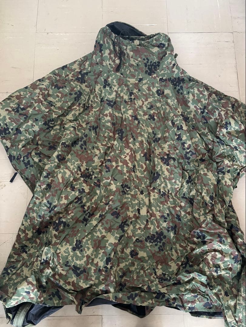 遮光ポンチョ　空挺ポンチョプロモンテ PUROMONTE アンアクター