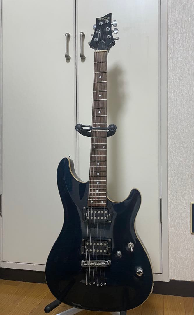 Schecter ブラック エレキギター