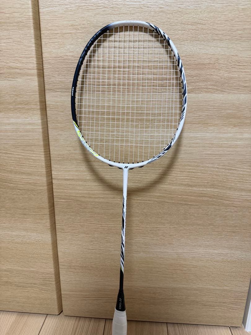 バドミントンラケット アストロクス99プロ 4ug5