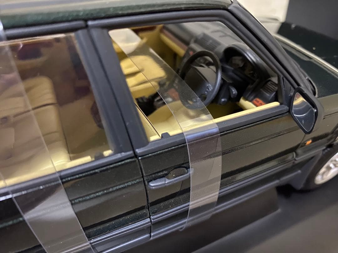 AUTOart 1/18 RANGE ROVER 4.6 HSE グリーン