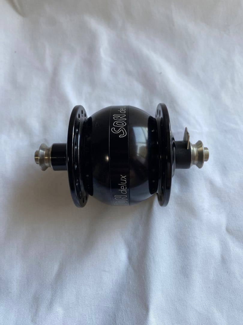 SON Nabendynamo 【delux】 32H