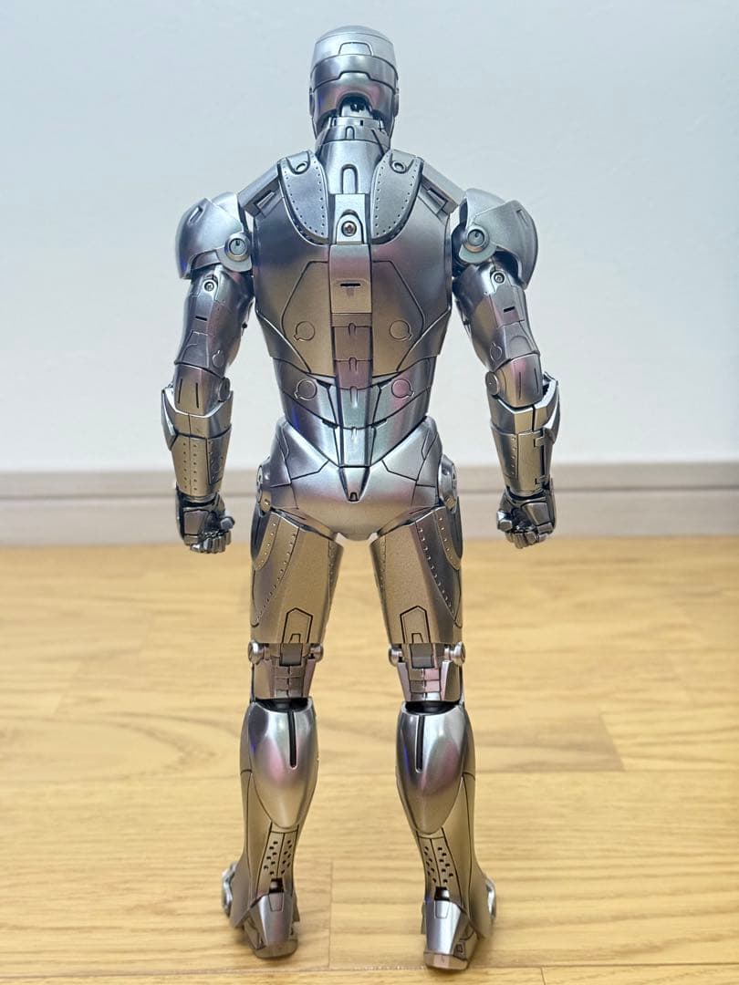 【美品】ホットトイズ　アイアンマン・マーク２ （アーマー・アンリーシュド版）