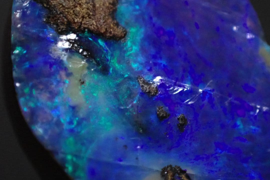 ボルダーオパール　オーストラリア　原石　③　送料無料