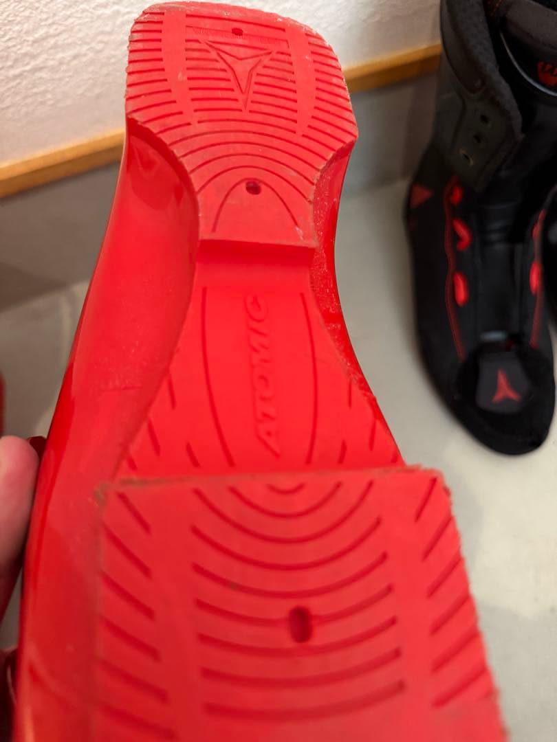 アトミックレッドスター　TI 150 294mm 25-25.5センチ