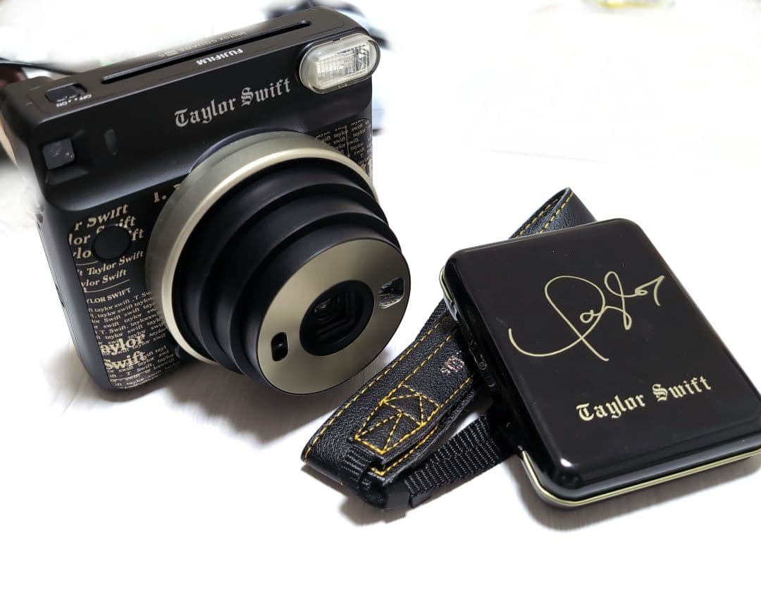 ミュージシャン Fujifilm instax SQUARE SQ6 Taylor Swift